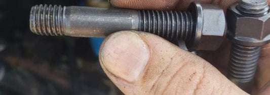 Turbo studs do they go short or long thread into manifold??